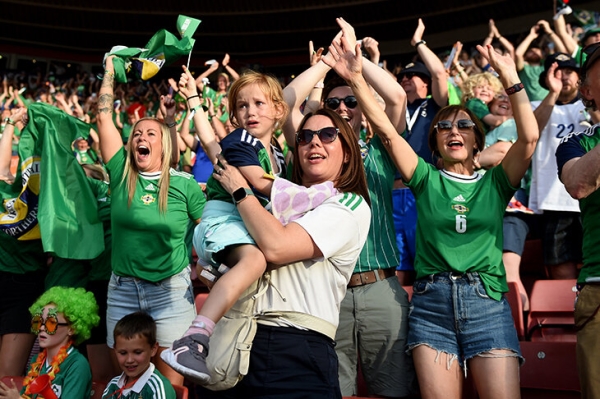 Женский футбол уходит от мужского – и становится сильнее. Он все привлекательнее для инвесторов и нравится подросткам Женский футбол уходит от мужского – и становится сильнее. Он все привлекательнее для инвесторов и нравится подросткам