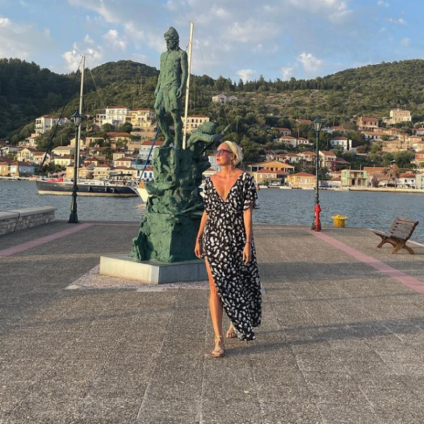 Давно мы просто не смотрели свежие фотосеты из белспорта: свадьба гандболистки с мнением, Стасевичи в ванне и схожие локации совсем разных женщин Давно мы просто не смотрели свежие фотосеты из белспорта: свадьба гандболистки с мнением, Стасевичи в ванне и схожие локации совсем разных женщин