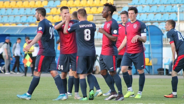 Как живет футбол в городах, у которых раньше были свои клубы в &laquo;вышке&raquo;: где-то рвутся обратно в элиту, но есть и места, где не осталось команд