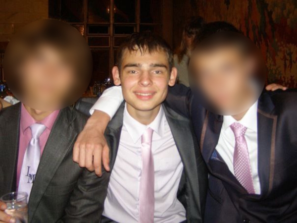 Пока в белспорте скулят о несправедливых санкциях, в Украине погиб еще один товарищ их коллег – звал Азаренка под пули, не стал фанатом, не увидев идеи Пока в белспорте скулят о несправедливых санкциях, в Украине погиб еще один товарищ их коллег – звал Азаренка под пули, не стал фанатом, не увидев идеи