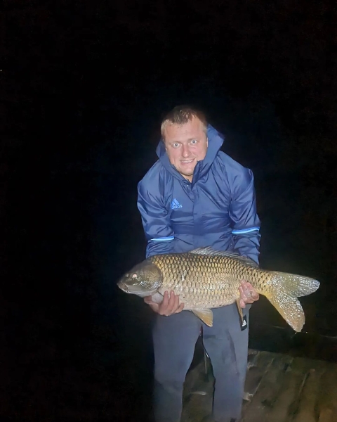 Футбол. "Надеюсь, придет мирное время". Жуковский поймал огромную рыбу, Милевский прокомментировал
Футбол. "Надеюсь, придет мирное время". Жуковский поймал огромную рыбу, Милевский прокомментировал