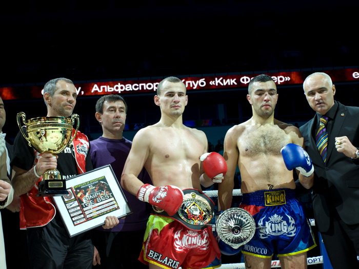 Чемпионом по версии WKN стал Дмитрий Валент