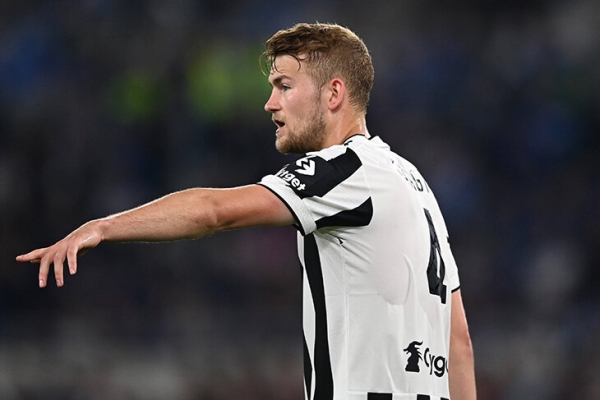 «Бавария» отдала за Де Лигта почти 70 млн евро. Это разумный трансфер? «Бавария» отдала за Де Лигта почти 70 млн евро. Это разумный трансфер?