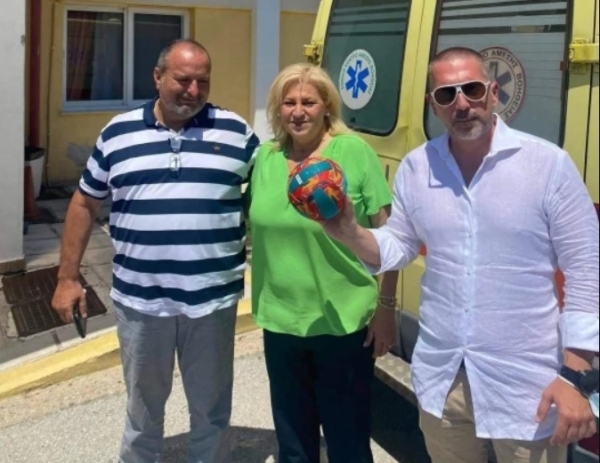 Когда игра — больше, чем просто игра. Туриста из Македонии спас надувной мяч Когда игра — больше, чем просто игра. Туриста из Македонии спас надувной мяч