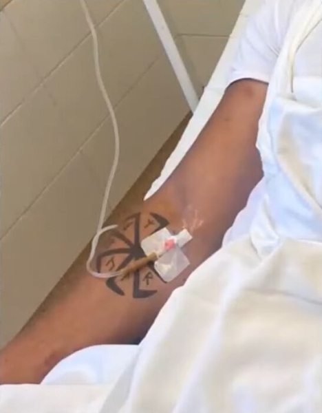 Отметеленный в России экс-сотрудник хоккейного «Динамо» уверяет, что военные Украины – нацисты, а сам щеголяет свастикой – есть мнение, что дрались из-за нее Отметеленный в России экс-сотрудник хоккейного «Динамо» уверяет, что военные Украины – нацисты, а сам щеголяет свастикой – есть мнение, что дрались из-за нее