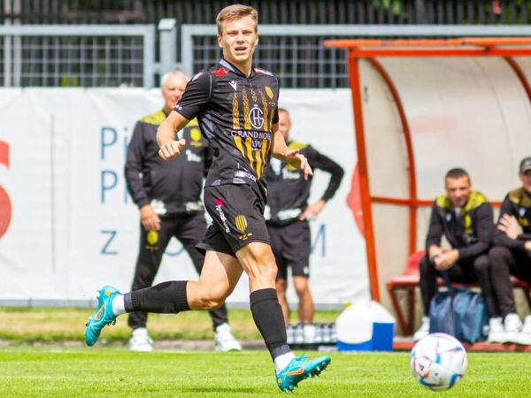 Тренеры-беларусы готовятся к чемпионату Украины: вернулись в объятую войной страну, остались без легионеров, смотрят на футбол как на миссию Тренеры-беларусы готовятся к чемпионату Украины: вернулись в объятую войной страну, остались без легионеров, смотрят на футбол как на миссию