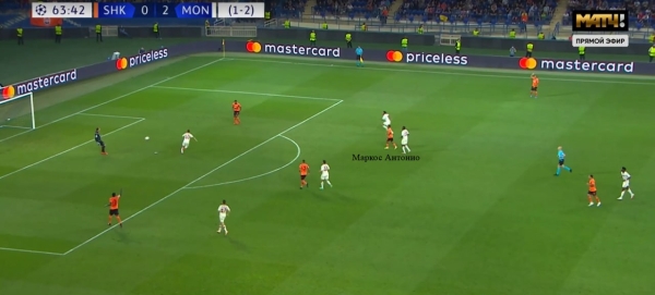 Сарри радикально меняет стиль «Лацио». Впервые после «Наполи» ему дали на это время Сарри радикально меняет стиль «Лацио». Впервые после «Наполи» ему дали на это время