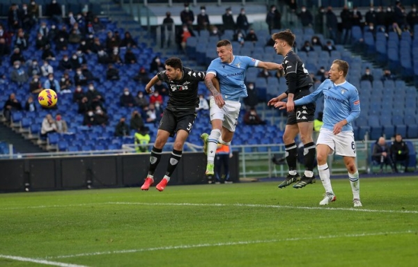 Сарри радикально меняет стиль «Лацио». Впервые после «Наполи» ему дали на это время Сарри радикально меняет стиль «Лацио». Впервые после «Наполи» ему дали на это время