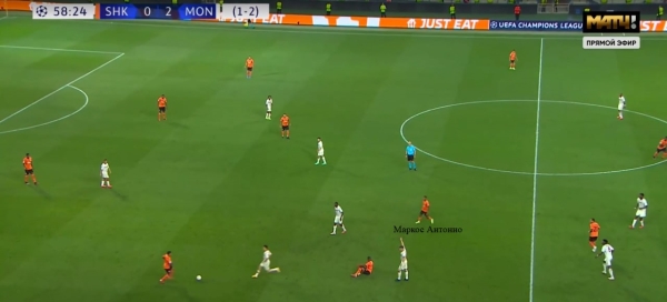 Сарри радикально меняет стиль «Лацио». Впервые после «Наполи» ему дали на это время Сарри радикально меняет стиль «Лацио». Впервые после «Наполи» ему дали на это время