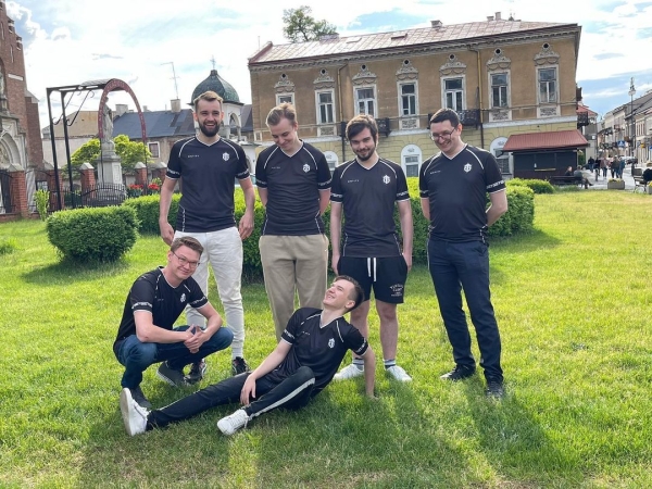 Разное. Белорусская команда осталась без организации, новый сезон аниме по Dota 2 и другие новости индустрии за 14 июля
Разное. Белорусская команда осталась без организации, новый сезон аниме по Dota 2 и другие новости индустрии за 14 июля