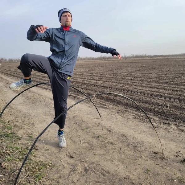 Украинского легкоатлета на пути к медали ЧМ не остановила даже война. Он тренировался в деревне подручными средствами с диким желанием побеждать Украинского легкоатлета на пути к медали ЧМ не остановила даже война. Он тренировался в деревне подручными средствами с диким желанием побеждать