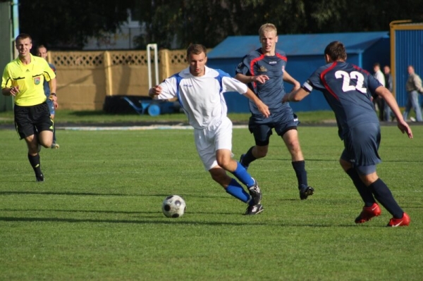 В футболе у Чижа было не только «Динамо», но и клуб в райцентре – через него прошли игроки, которых вы точно знаете (сейчас в сборной, высшей лиге, за рубежом) В футболе у Чижа было не только «Динамо», но и клуб в райцентре – через него прошли игроки, которых вы точно знаете (сейчас в сборной, высшей лиге, за рубежом)