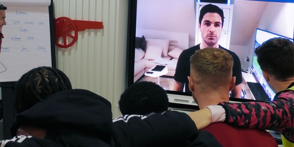 Как конфликт Артеты и Обамеянга выглядел изнутри? Фрагмент из документалки про «Арсенал» Как конфликт Артеты и Обамеянга выглядел изнутри? Фрагмент из документалки про «Арсенал»