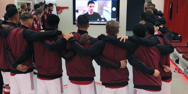 Как конфликт Артеты и Обамеянга выглядел изнутри? Фрагмент из документалки про «Арсенал» Как конфликт Артеты и Обамеянга выглядел изнутри? Фрагмент из документалки про «Арсенал»