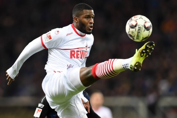 Лавстори Модеста и «Кельна»: весь город пел песню о нем («Кто взял шнапс на допинг-тест? Антони Модест!») и простил побег в Китай ради денег Лавстори Модеста и «Кельна»: весь город пел песню о нем («Кто взял шнапс на допинг-тест? Антони Модест!») и простил побег в Китай ради денег