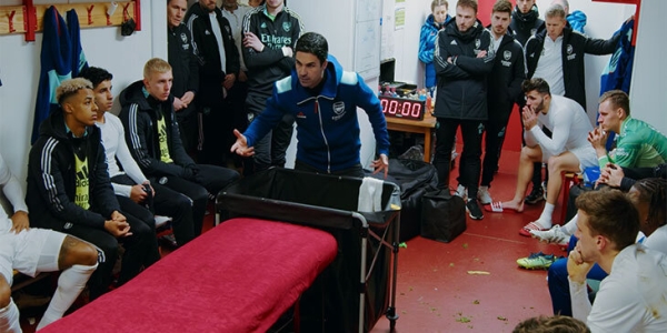 Как конфликт Артеты и Обамеянга выглядел изнутри? Фрагмент из документалки про «Арсенал» Как конфликт Артеты и Обамеянга выглядел изнутри? Фрагмент из документалки про «Арсенал»