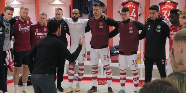 Как конфликт Артеты и Обамеянга выглядел изнутри? Фрагмент из документалки про «Арсенал» Как конфликт Артеты и Обамеянга выглядел изнутри? Фрагмент из документалки про «Арсенал»