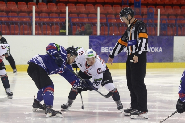 Хоккей. Betera-Экстралига. "Неман" добыл гостевую победу над "Брестом", забросив семь шайб
Хоккей. Betera-Экстралига. "Неман" добыл гостевую победу над "Брестом", забросив семь шайб