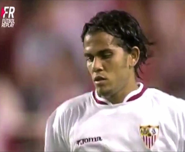 Европейский путь Дани Алвес начал в &laquo;Севилье&raquo; &ndash; хотя до этого о ней даже не слышал. Тут из него сделали звезду