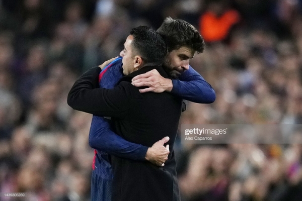 Футбол.  Чемпионат Испании. "Барселона" обыграла "Альмерию", Левандовски не забил пенальти, Пике сыграл прощальный матч
&nbsp;