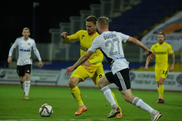 Футбол. Гол Скавыша принес "Шахтеру" победу в матче с жодинским "Торпедо" и чистое первое место в таблице
Футбол. Гол Скавыша принес "Шахтеру" победу в матче с жодинским "Торпедо" и чистое первое место в таблице