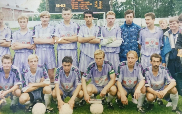 Как живет футбол в городах, у которых раньше были свои клубы в &laquo;вышке&raquo;: где-то рвутся обратно в элиту, но есть и места, где не осталось команд