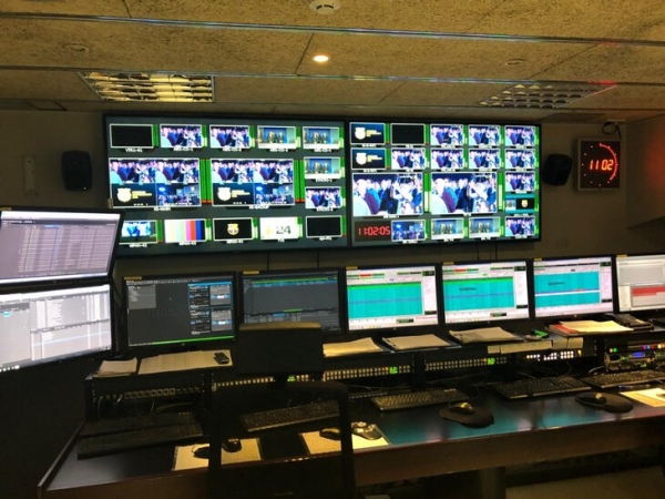 «Барселона» дергает за «экономические рычаги»: что это такое и сколько принесло денег?