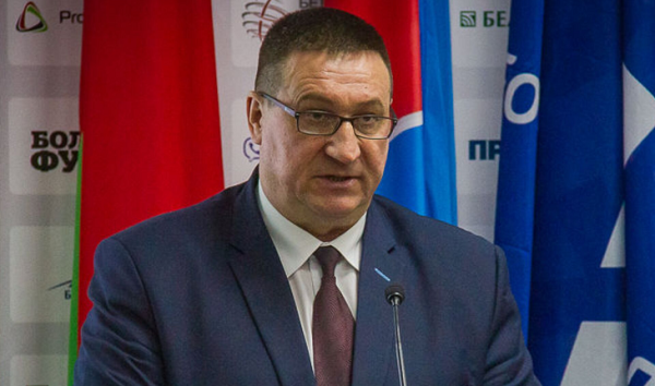 Новые объяснения европровала белфутбола от тех, кто его подталкивал: 4,5 года как &laquo;министр&raquo; валит на &laquo;предыдущих&raquo;, слова главы АБФФ поднял на смех пропагандист 