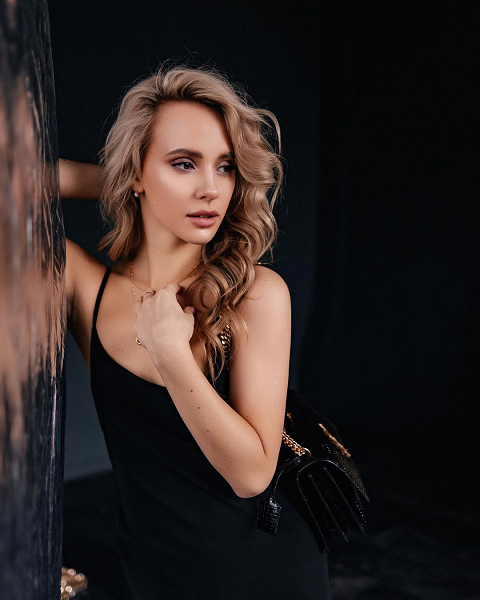 Много фото в купальниках (но есть и пара скромниц), отличная фигура после родов и тайна чемпиона. Как выглядят жены и подруги молодых топов белфутбола и хоккея Много фото в купальниках (но есть и пара скромниц), отличная фигура после родов и тайна чемпиона. Как выглядят жены и подруги молодых топов белфутбола и хоккея