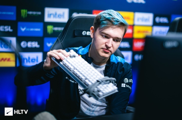 Разное.  Cloud9 упала в нижнюю сетку Кельна, Alliance закончила DPC-сезон 0-14 и другие новости индустрии за 9 июля
 