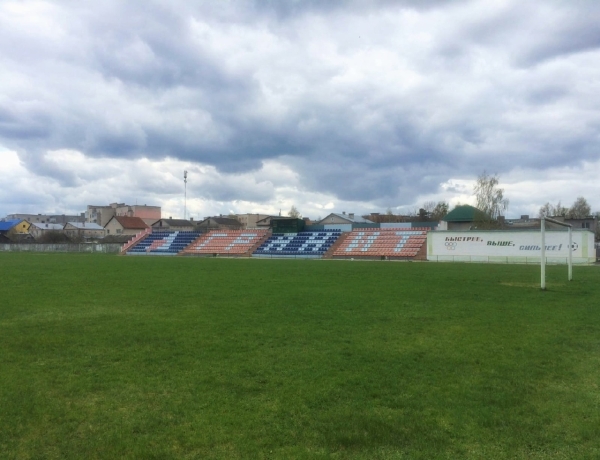 Как живет футбол в городах, у которых раньше были свои клубы в &laquo;вышке&raquo;: где-то рвутся обратно в элиту, но есть и места, где не осталось команд