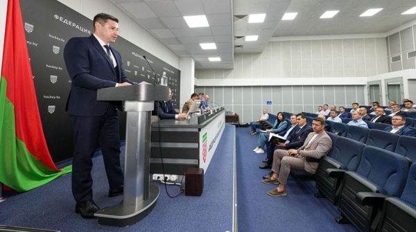 Александр Богданович переизбран председателем Федерации хоккея Беларуси