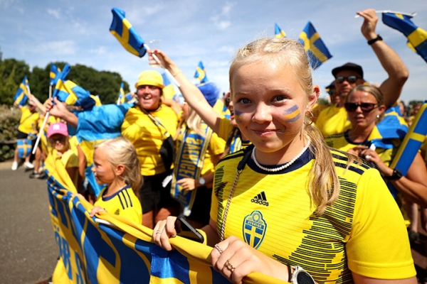 Женский футбол уходит от мужского – и становится сильнее. Он все привлекательнее для инвесторов и нравится подросткам Женский футбол уходит от мужского – и становится сильнее. Он все привлекательнее для инвесторов и нравится подросткам