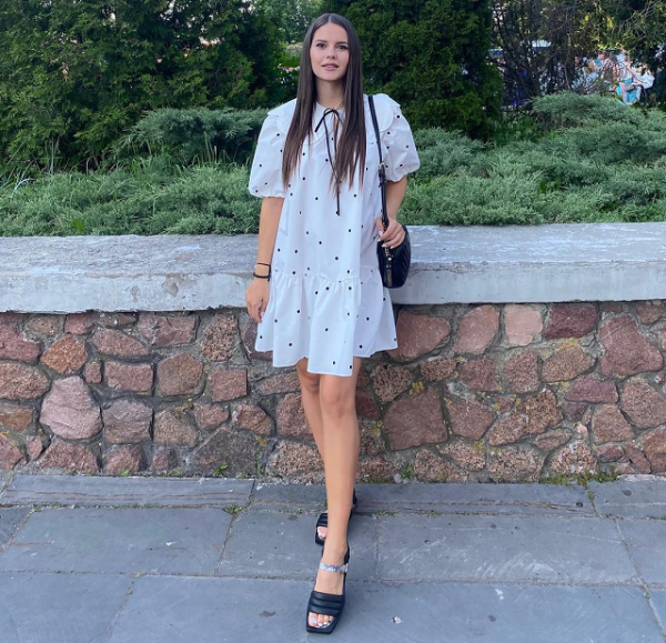 Много фото в купальниках (но есть и пара скромниц), отличная фигура после родов и тайна чемпиона. Как выглядят жены и подруги молодых топов белфутбола и хоккея Много фото в купальниках (но есть и пара скромниц), отличная фигура после родов и тайна чемпиона. Как выглядят жены и подруги молодых топов белфутбола и хоккея