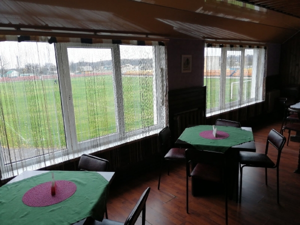 Как живет футбол в городах, у которых раньше были свои клубы в &laquo;вышке&raquo;: где-то рвутся обратно в элиту, но есть и места, где не осталось команд