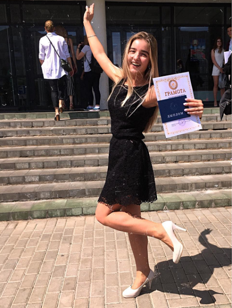 Много фото в купальниках (но есть и пара скромниц), отличная фигура после родов и тайна чемпиона. Как выглядят жены и подруги молодых топов белфутбола и хоккея Много фото в купальниках (но есть и пара скромниц), отличная фигура после родов и тайна чемпиона. Как выглядят жены и подруги молодых топов белфутбола и хоккея