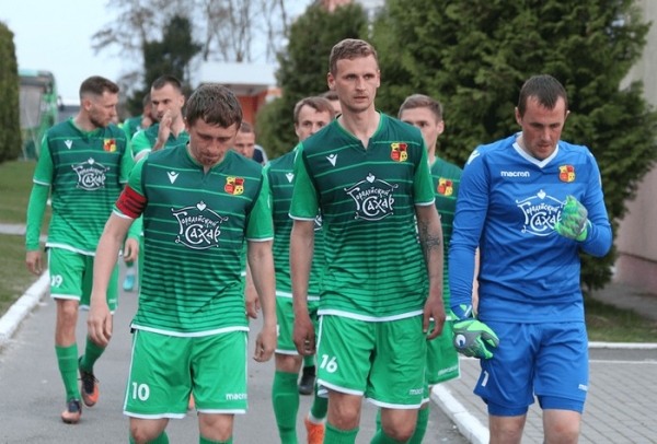 Как живет футбол в городах, у которых раньше были свои клубы в &laquo;вышке&raquo;: где-то рвутся обратно в элиту, но есть и места, где не осталось команд