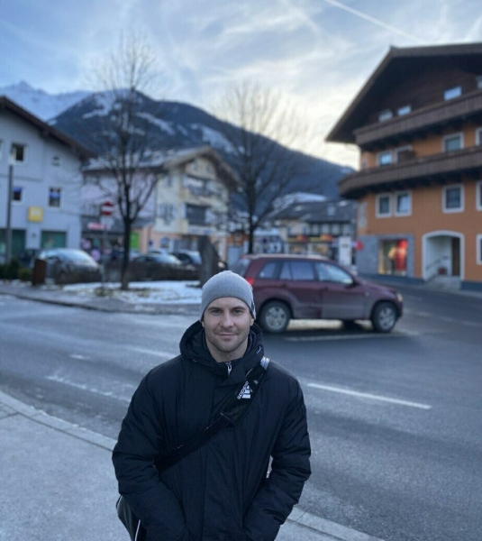 «Отдаст армию на войну – сам останется с голой жопой». Опальный дзюдоист – о ватном патриотизме Лукашенко, усталости беларусов и ЛГБТ в Германии «Отдаст армию на войну – сам останется с голой жопой». Опальный дзюдоист – о ватном патриотизме Лукашенко, усталости беларусов и ЛГБТ в Германии