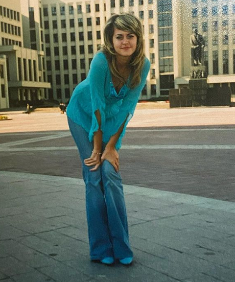 Девушка с билборда, «королева танцполов», официантки – какими были жены беларусских футболистов, когда знакомились с ними Девушка с билборда, «королева танцполов», официантки – какими были жены беларусских футболистов, когда знакомились с ними