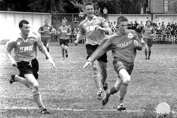 Как живет футбол в городах, у которых раньше были свои клубы в &laquo;вышке&raquo;: где-то рвутся обратно в элиту, но есть и места, где не осталось команд