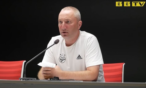 Футбол. Александр Михайлов: личные беседы, разговоры с ребятами убедили, что они переживают за общее дело
Футбол. Александр Михайлов: личные беседы, разговоры с ребятами убедили, что они переживают за общее дело