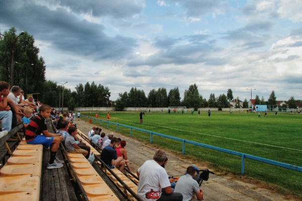 Как живет футбол в городах, у которых раньше были свои клубы в &laquo;вышке&raquo;: где-то рвутся обратно в элиту, но есть и места, где не осталось команд