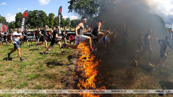 Вместе с белорусами гонку с препятствиями Bison Race пробежали представители пяти стран